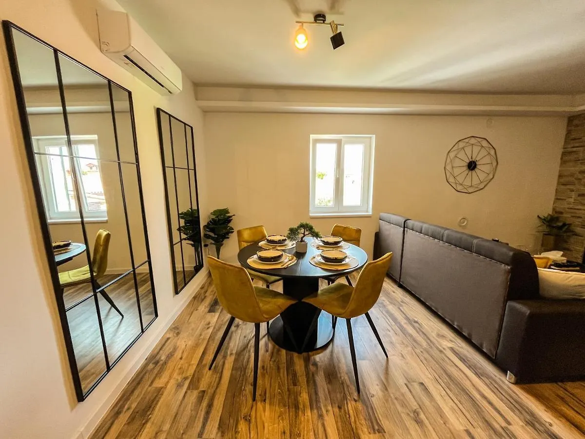 Golden Elio Apartment Pula