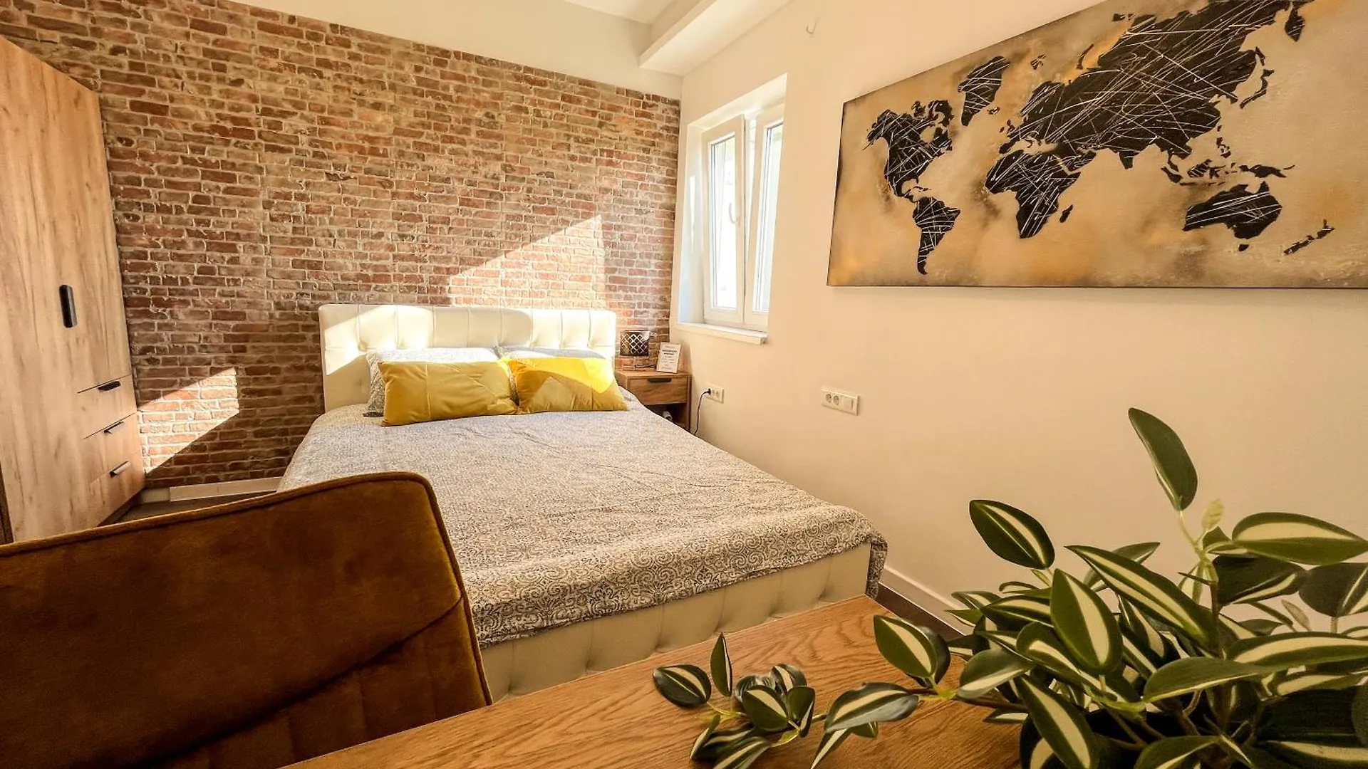 Golden Elio Apartment Pula 0*,  Croatia