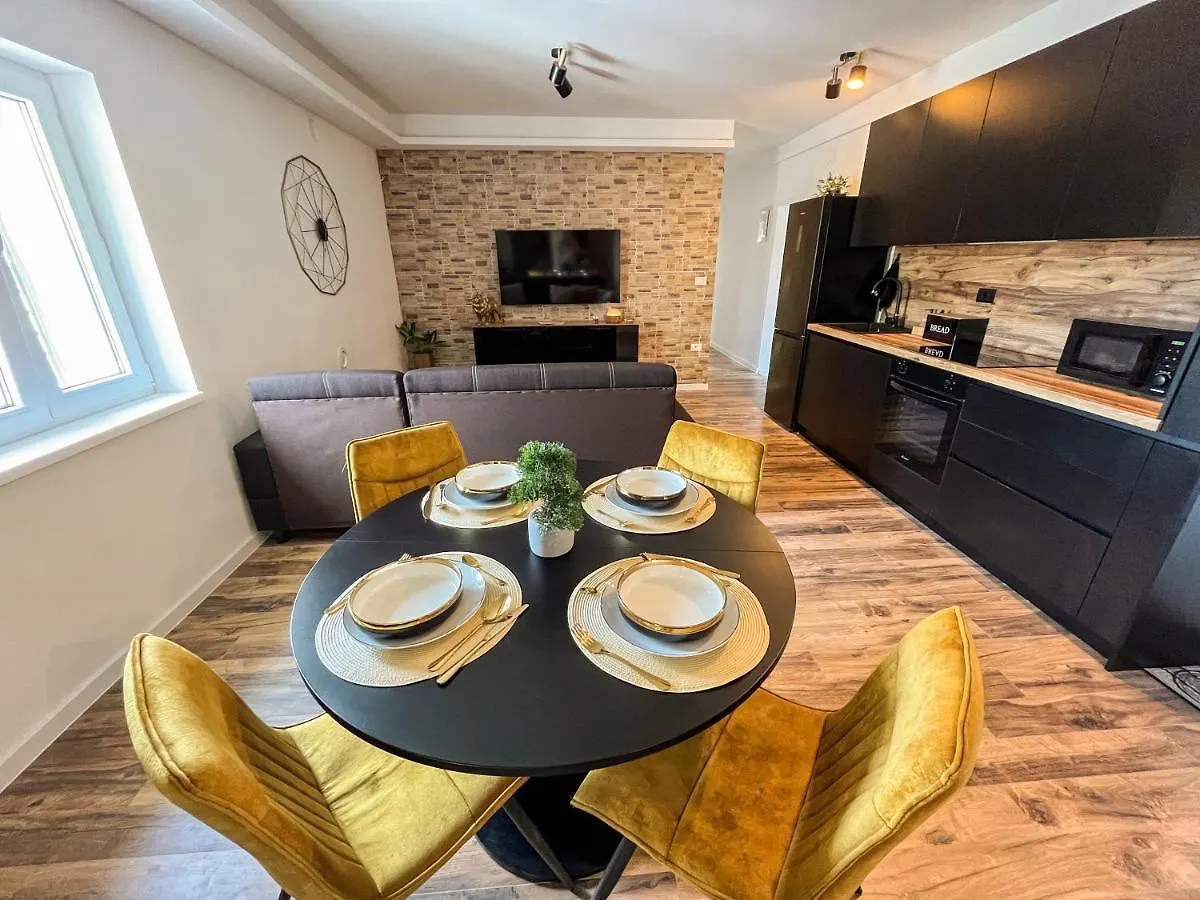 Golden Elio Apartment Pula